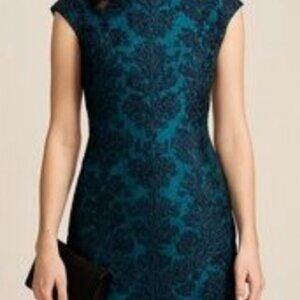 NWT Vince Camuto Green/Black Floral Cap Sleeve Velvet Dress